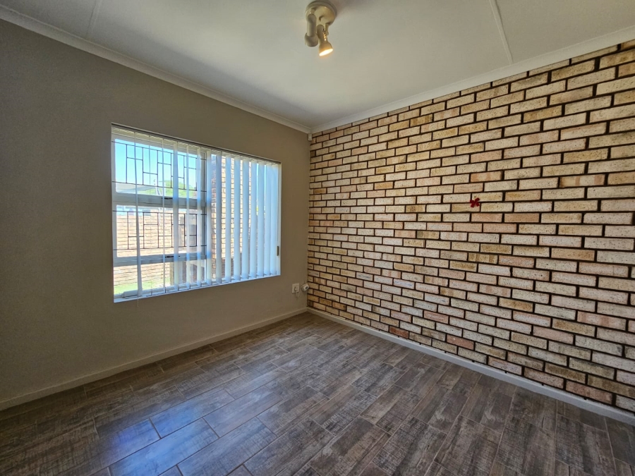 2 Bedroom Property for Sale in C Place Eastern Cape